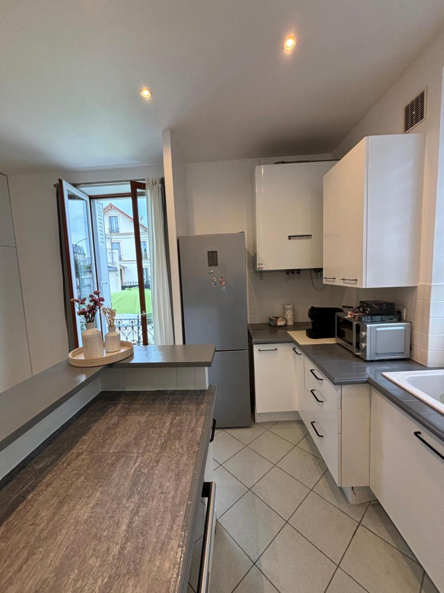Appartement 2 Chambres Dans Une Belle Maison A Proximite De Paris Asnieres-sur-Seine Ngoại thất bức ảnh