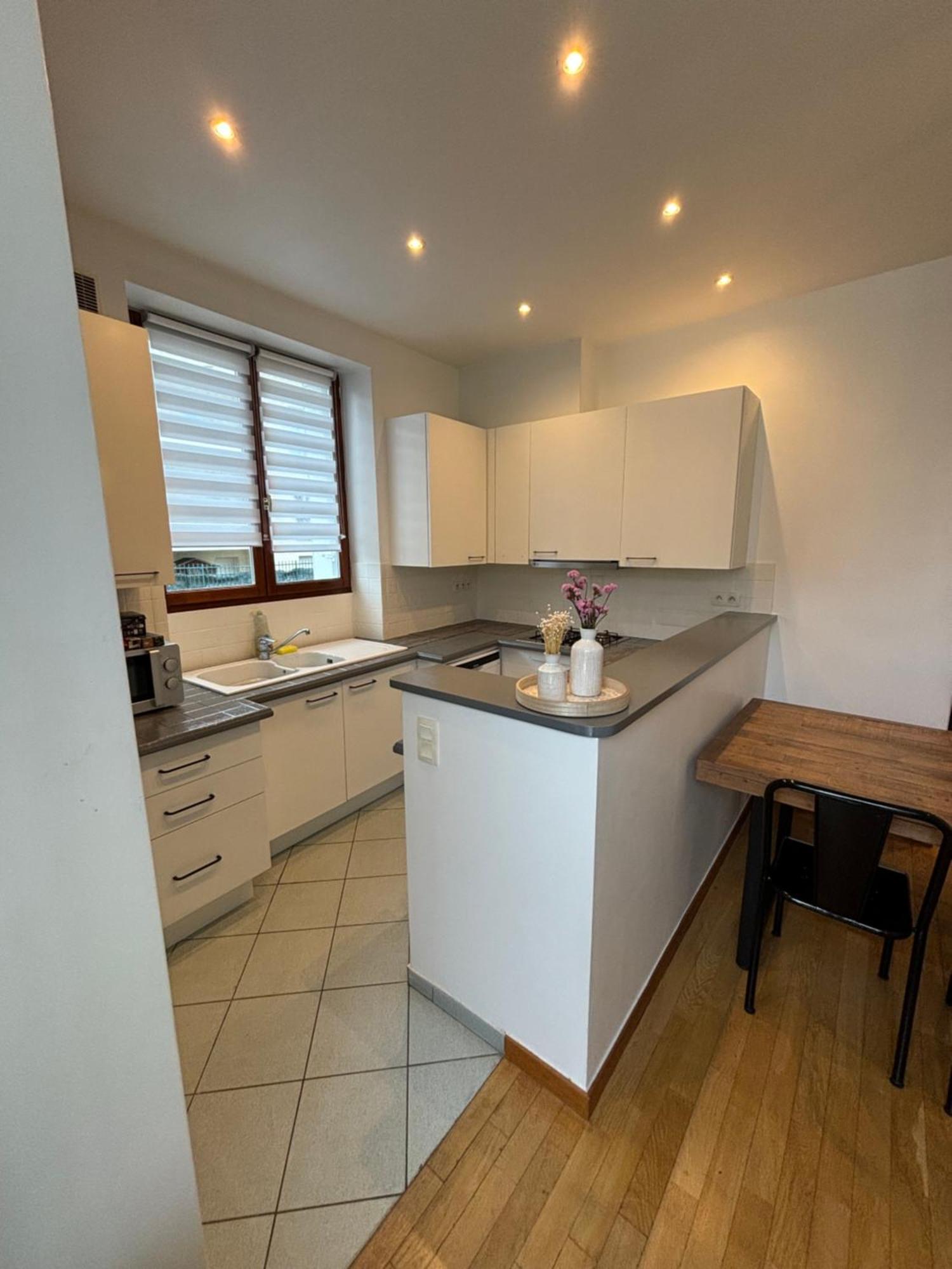 Appartement 2 Chambres Dans Une Belle Maison A Proximite De Paris Asnieres-sur-Seine Ngoại thất bức ảnh