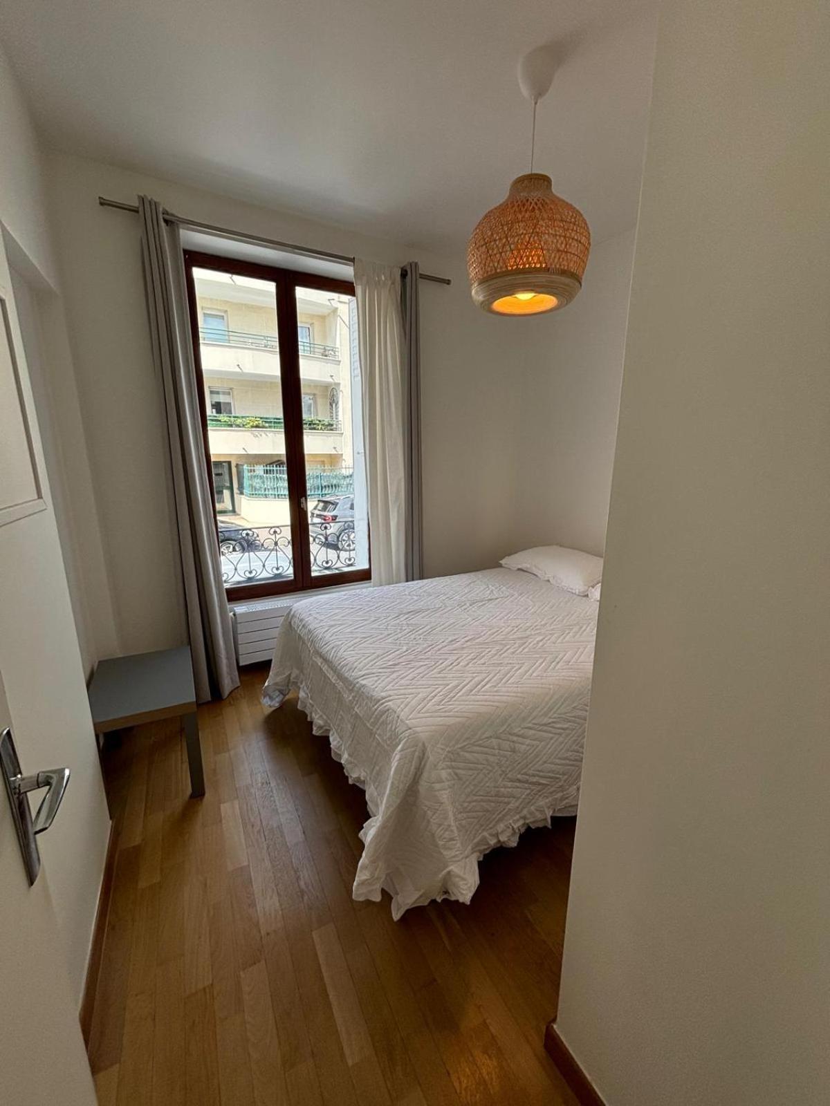 Appartement 2 Chambres Dans Une Belle Maison A Proximite De Paris Asnieres-sur-Seine Ngoại thất bức ảnh